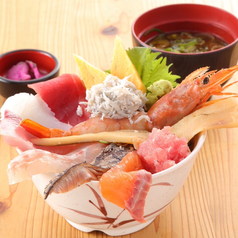 はみ出し海鮮丼(期間中1,000円)