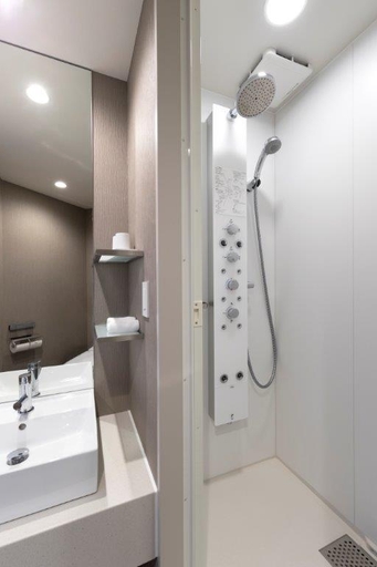 バスルーム シャワーブースタイプ ワー