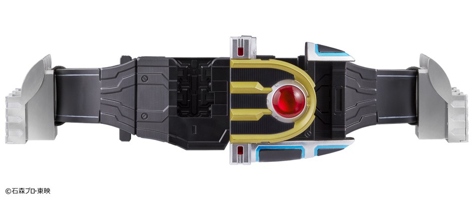 仮面ライダーキバ」より“イクサ”の本格的変身ベルトが登場！ 電子 