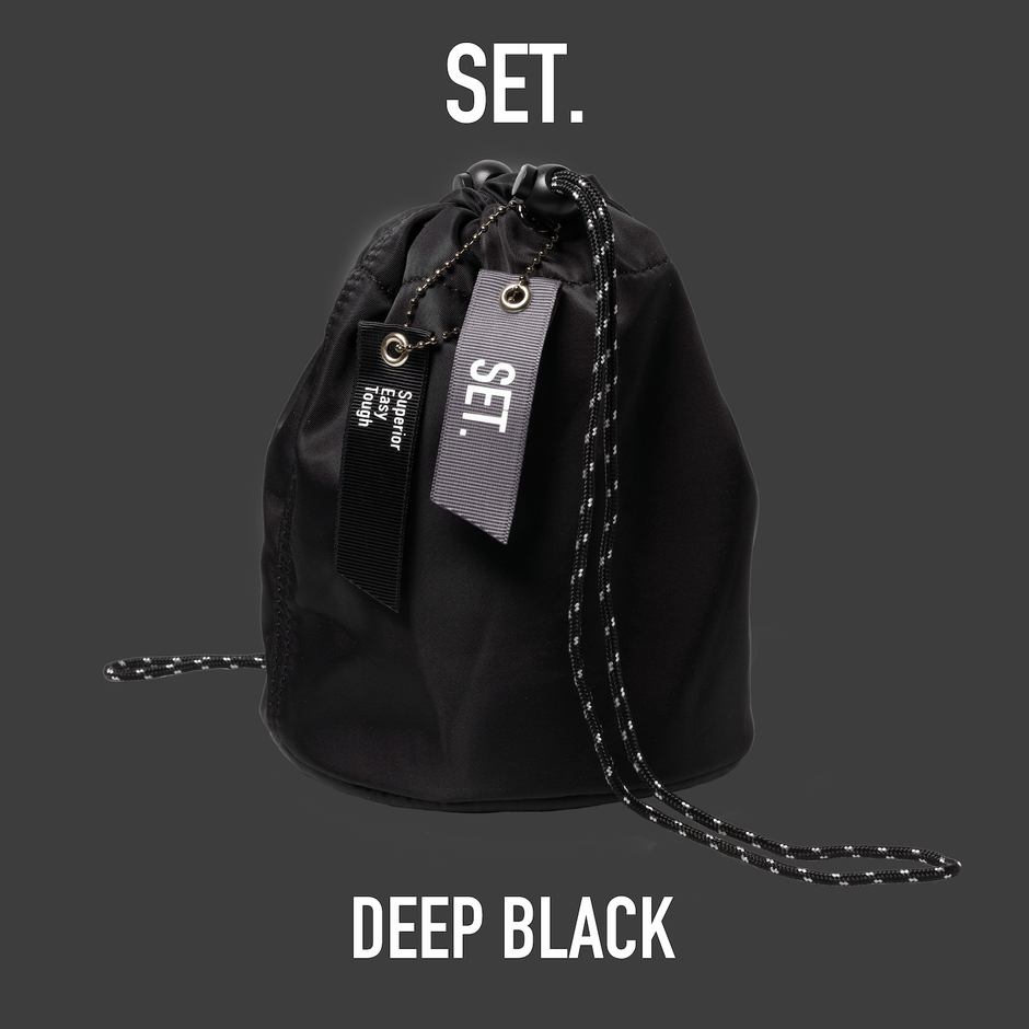 ディープブラック