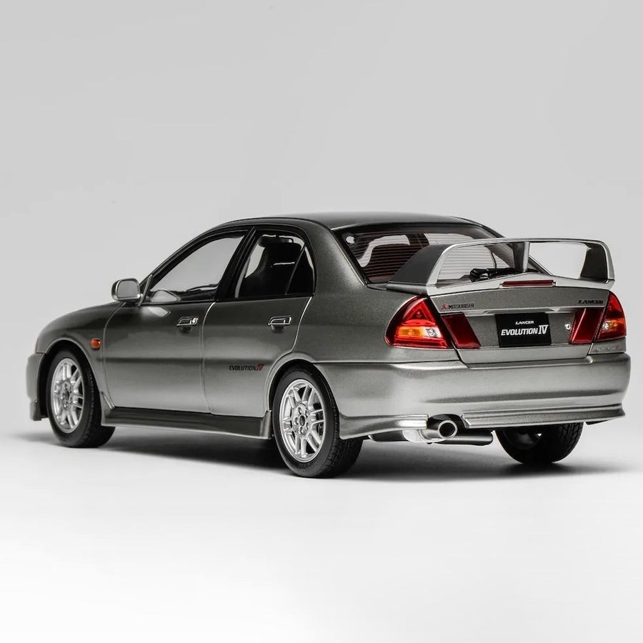 モーターヘリックス 1/18スケール M84001 三菱 Lancer Evolution IV ランサーエボリューション EVO Ⅳ Steel Silver Metallic