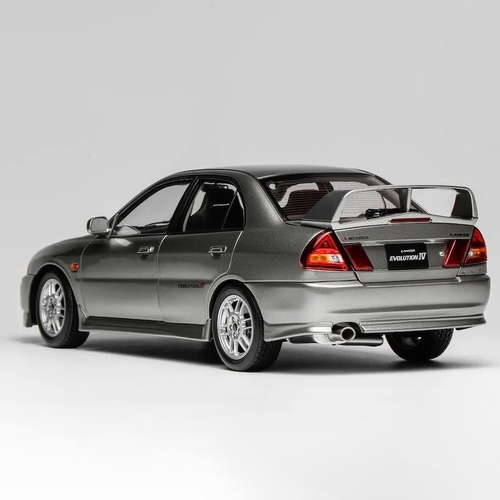 モーターヘリックス 1/18スケール M84001 三菱 Lancer Evolution IV ランサーエボリューション EVO Ⅳ Steel Silver Metallic