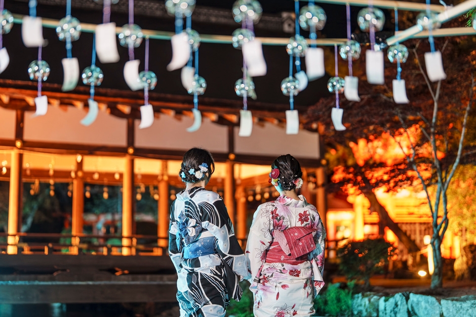 足つけ夕涼みとライトアップ