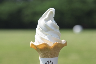 千本松ミルクソフト500円 (ソフトショップ本店・並木通り店・ゲート店)