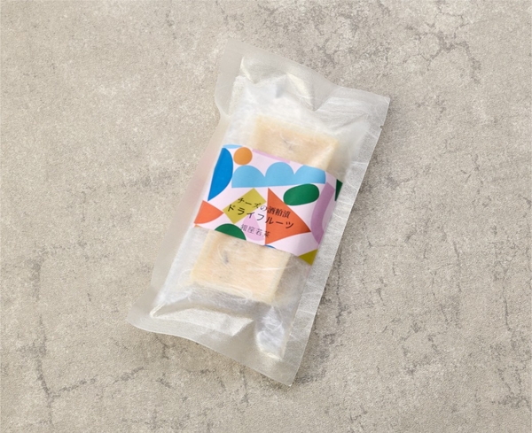 チーズの酒粕漬＜ドライフルーツ＞60ｇ/680円（税込）