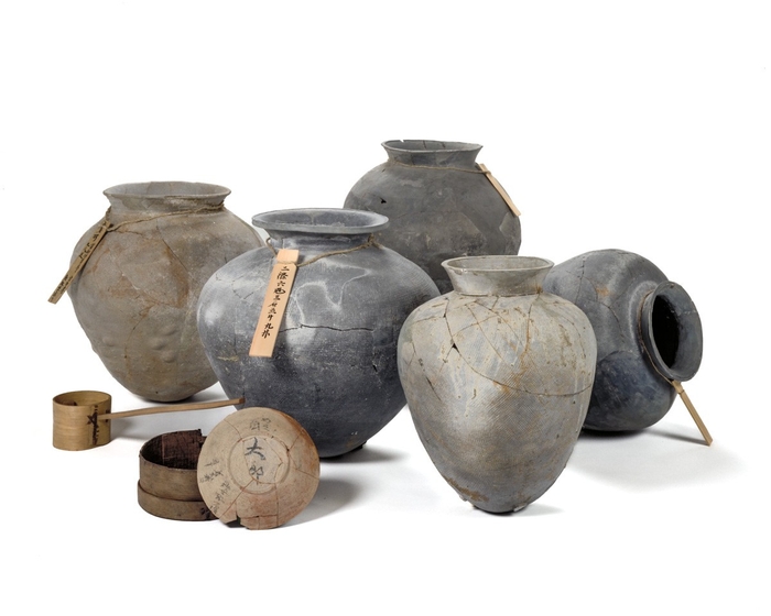 酒造りのイメージ(須恵器甕は造酒司出土ではありません)