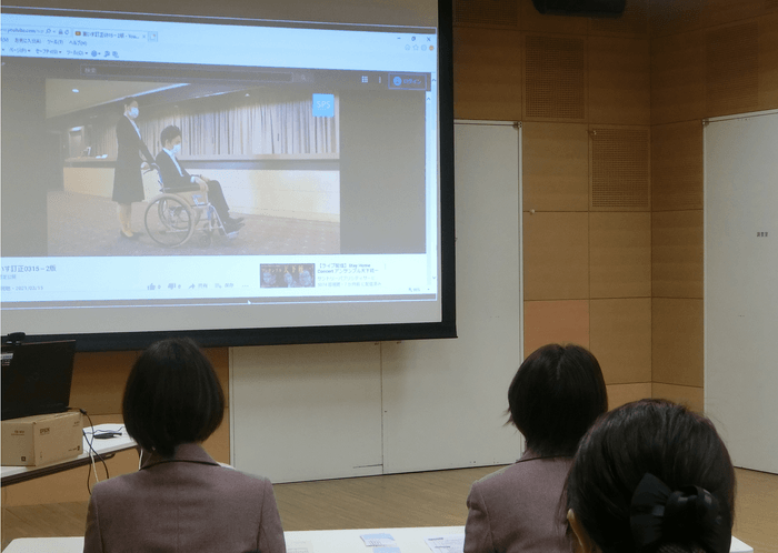 動画を活用し、様々な場面での対応を具体的に理解