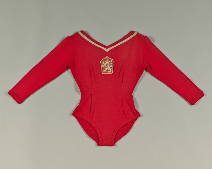 ベラ・チャスラフスカ(旧チェコスロバキア女子体操選手) ユニフォーム