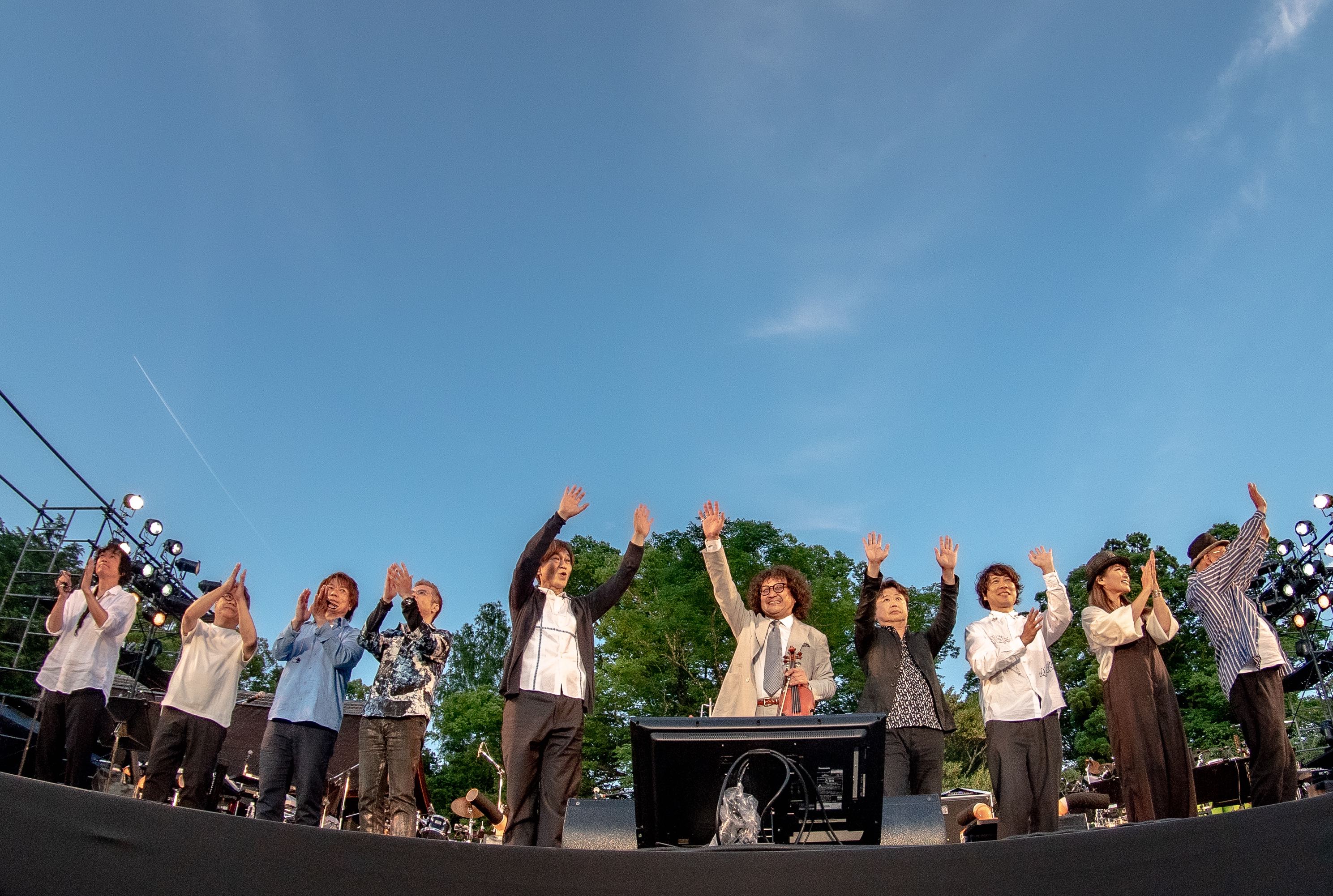 葉加瀬太郎 音楽祭2022』、3年ぶりに京都・上賀茂神社で開催「世界中を探しても、こんなに幸せなバイオリニストはいない」 | NEWSCAST