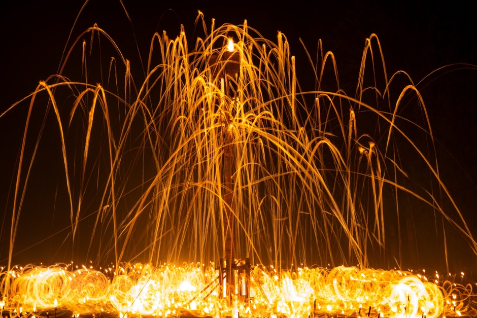 ▲2024年 花背松上げの様子