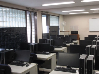 IT系専門学校、コロナ禍予防策で「教育環境整備」報告　 ～三密回避に係る校舎内環境整備でクラスター発生回避～