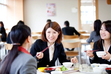 企業・ワーカー向けのフードビジネスを強みとする 「シダックス」×「スターフェスティバル」 オフィスでの食事シーンにイノベーションを起こす ジョイント・ベンチャー設立＆資本業務提携へ