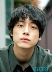 坂口健太郎「誕生日デートはいつもの居酒屋で、 2人だけで祝ってほしいかな♪」 『andGIRL 8月号』2019年7月12日（金）発売！