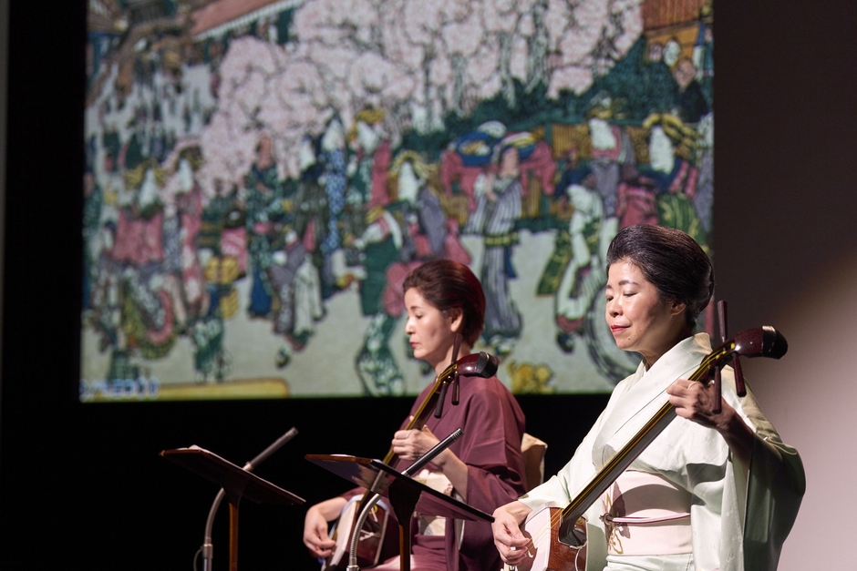 昨年の公演「北斎小唄　より道　江戸・東京　橋めぐり」より　撮影:渡邉肇