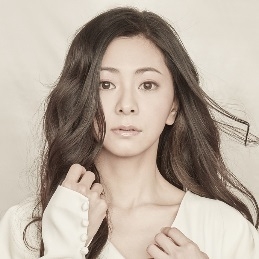 倉木　麻衣氏
