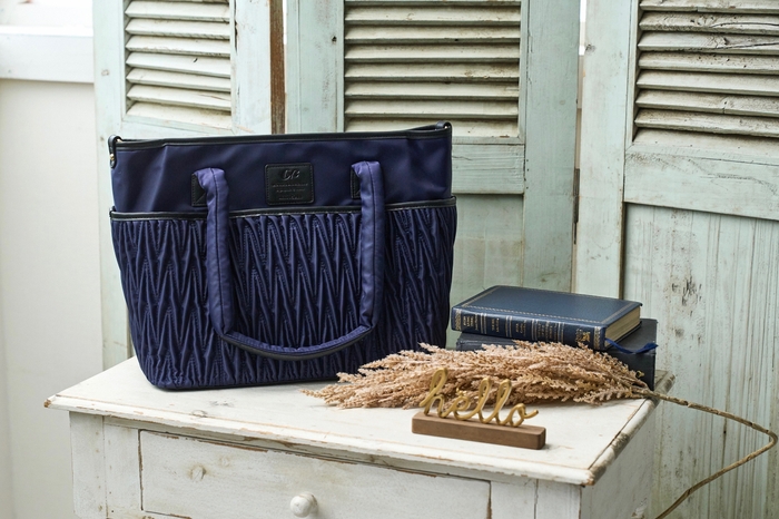 巾着ショルダーバッグ付き 2個持ち解消トート/ネイビー