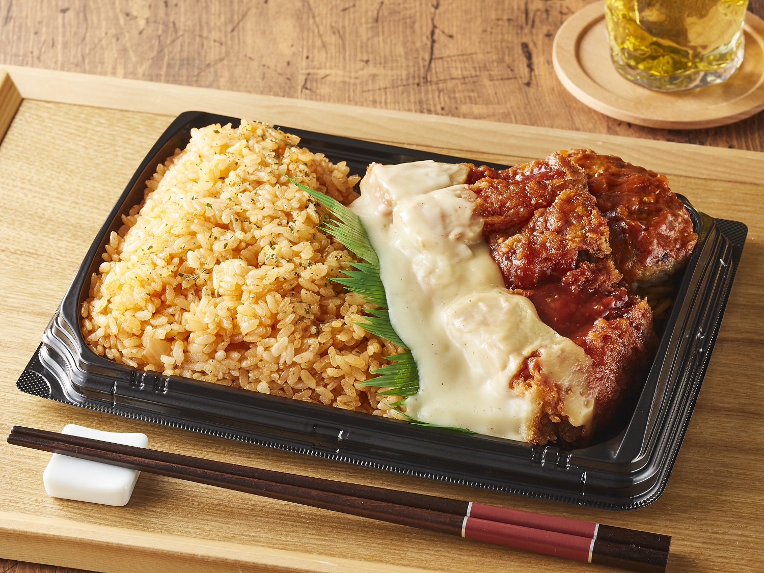 一度食べたら、ハマります。“やみつキッチン”　人気の「ずっしり極！」シリーズに“マグマ級”の旨辛メニュー登場！　「ずっしり極！ 旨辛マグマチキン弁当」　２/８（火）新発売