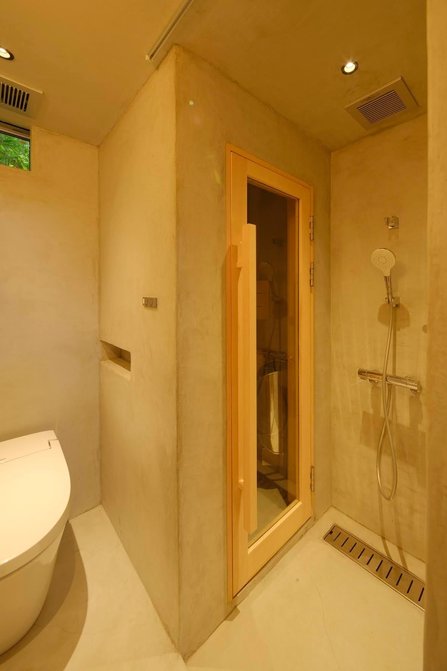 トイレ・サウナ(写真：鳥村鋼一)