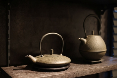 伝統的な鉄鋳物「南部鉄器」