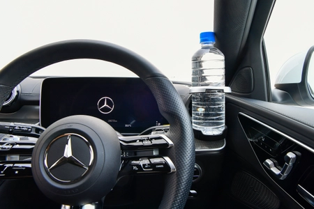 メルセデス・ベンツ専用アクセサリーブランド「Fazom」から、 Cクラス、GLC専用 ドリンクホルダーを5月23日に発売