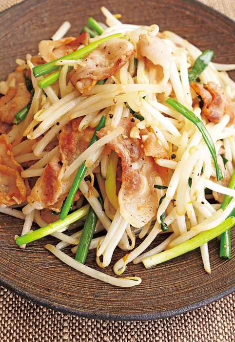 もやしと豚肉のにんにく炒め