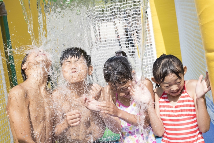 水のカーテン