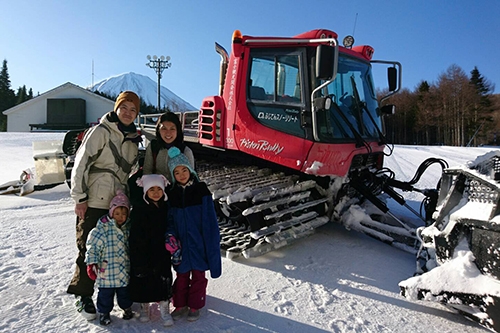 貴重な体験ができる圧雪車乗車体験