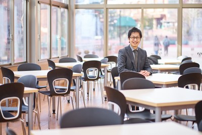 平泉 拓 氏