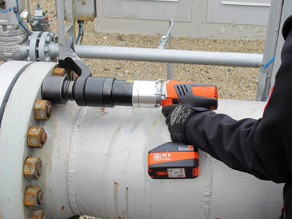 フランジボルト締め