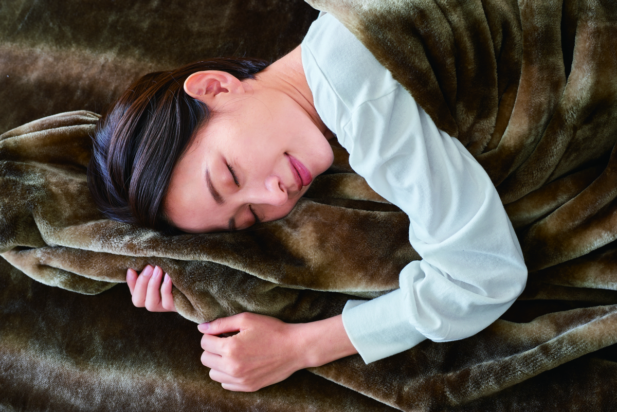 新ダブル発熱で1分で5℃上昇！「CALDO NIDO（カルドニード）」がシリーズ累計32万枚突破