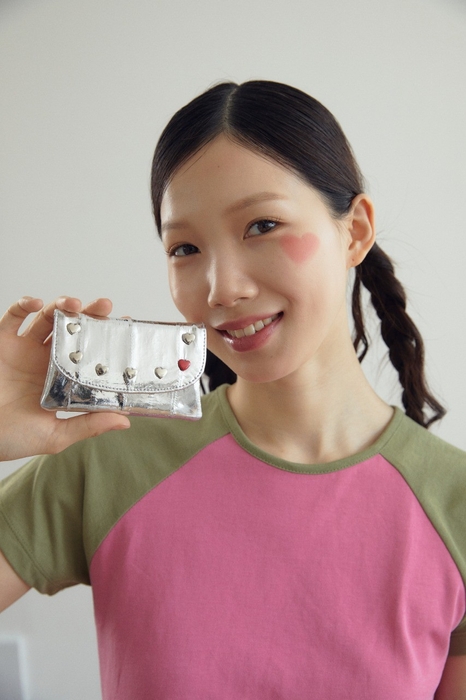 2025SA05/シンプルカードホルダーラブ（シルバー）