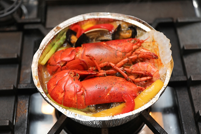 オマールブイヤベース 調理写真