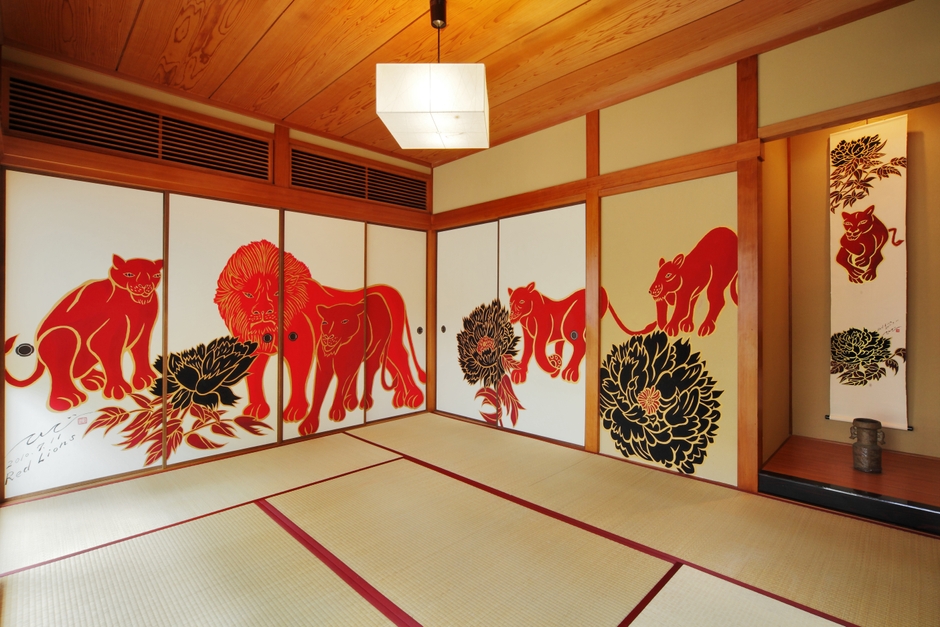 eXcafe京都嵐山本店の室内に描かれた襖絵