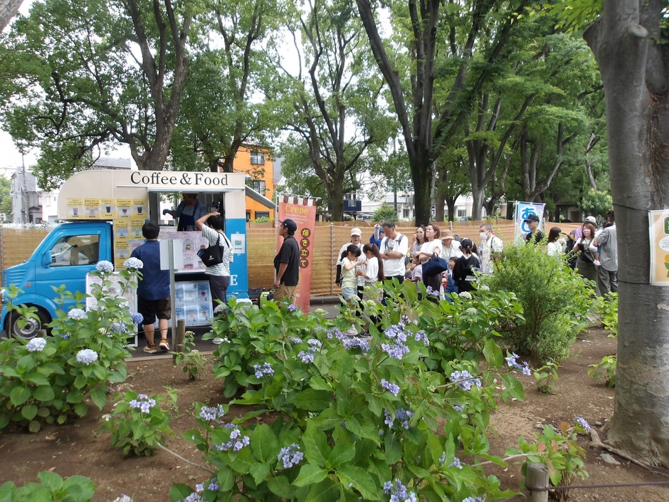 キッチンカー（昨年開催の様子）