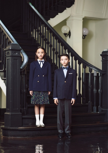 ※ GIRLモデル 147cm、BOYモデル 150cm / 着用サイズは150サイズ相当となります