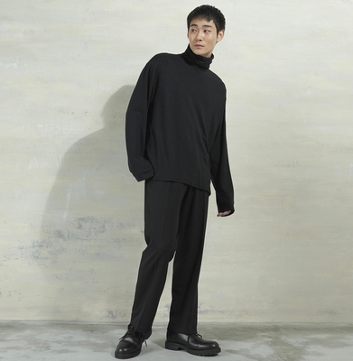 [D'MENS]ハイネックトップ￥4,466(税込)
