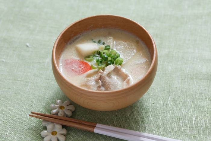 豆乳でコクうま！具だくさん豚汁