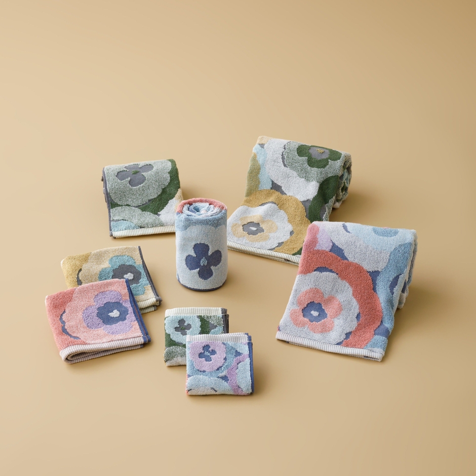 華やかで上質なデザイン