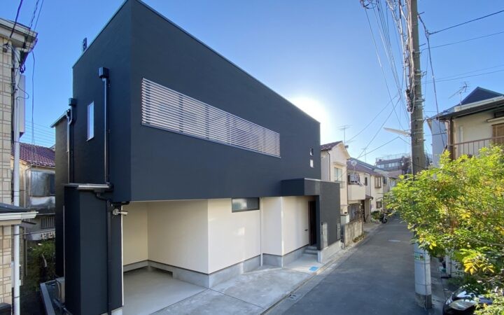 25坪の敷地に憧れのキャンピングカー専用ガレージを実現！都内の限られたスペースを最大限に活かした「長期優良住宅」のデザイン設計を公開