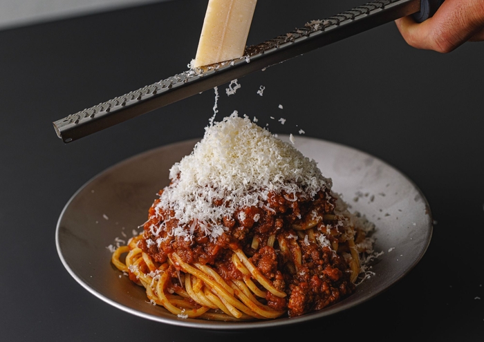 鹿のボロネーゼパスタ-浅草開化楼の生麺を使用-