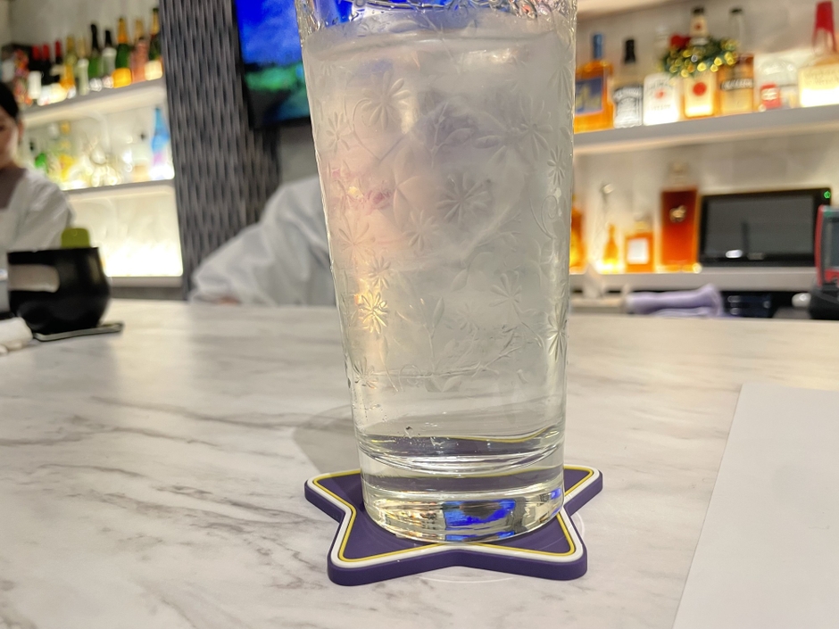 日本酒や焼酎の取り揃えも