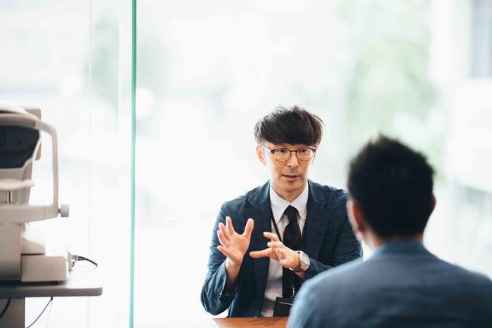 「愛の眼の人」 鈴木店長(3)