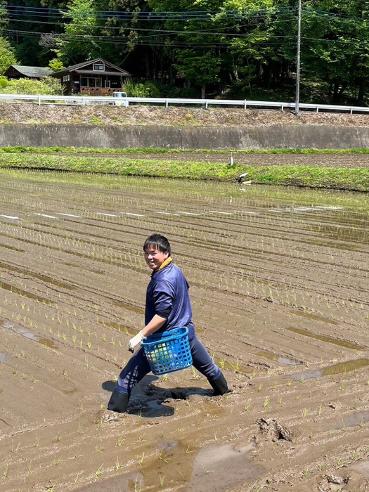 子ども食堂への寄付に同行した高泉 雄大