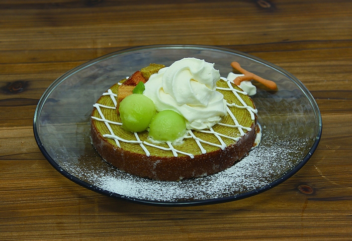 夏季限定 メロンバウムデコレイション