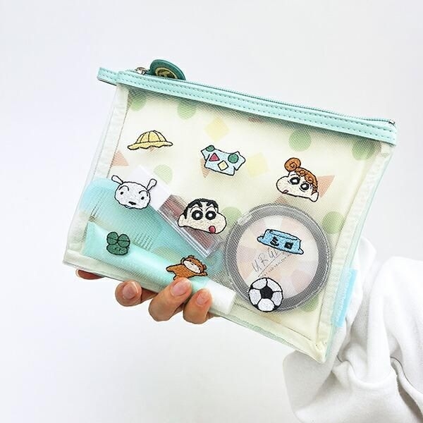 クレヨンしんちゃんのフラットなメッシュポーチ