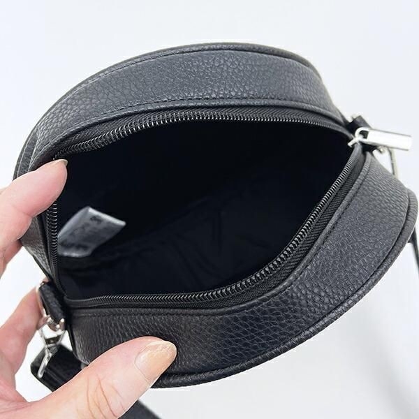 ハローキティのショルダーバッグ