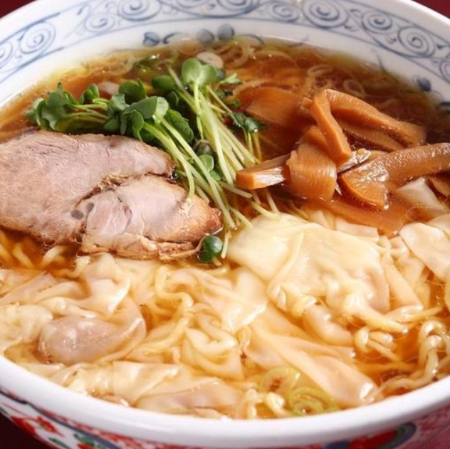 市川駅から徒歩1分!豊富なメニューの数々で40年以上愛される老舗の中華料理店『中華麺工房 男爵』の情報をFindグルメで公開