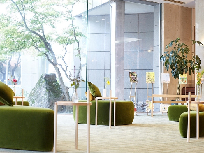 ロビーラウンジ