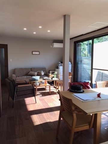 1階 リビングダイニング