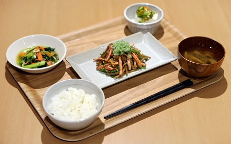 丸の内タニタ食堂を取材!! 書評・タニタの社員食堂